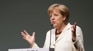 Меркел размаха пръст на Европа 