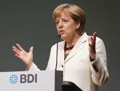 Ангела Меркел подкрепи атака от председателя на Бундестага срещу Ердоган