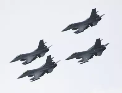 Турция удължава службата на изтребителите F-16