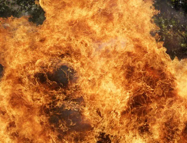 Пет деца изгоряха в семейна каравана в Тексас