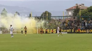 {{ otherArticle[0].article.title }}