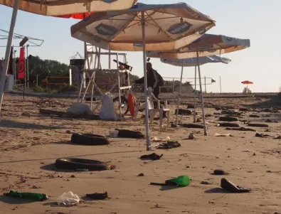 Офицерският плаж във Варна е почистен
