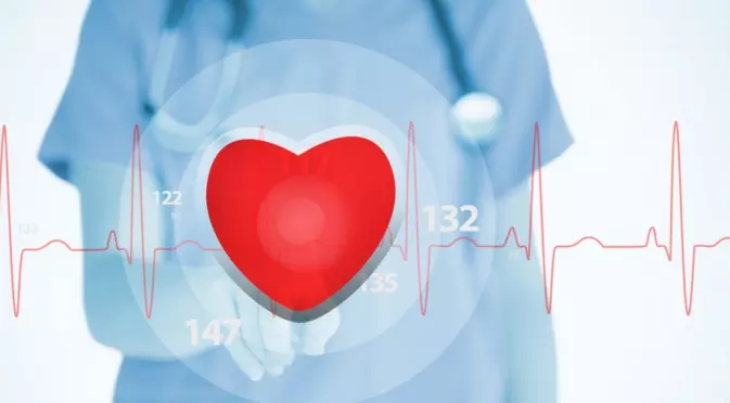 Кардиолог: Спането в тази поза може да повлияе на здравето на сърцето