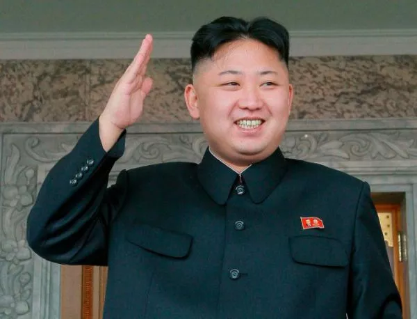 По една цяла заплата като премия за всички севернокорейци, служили вярно на партията
