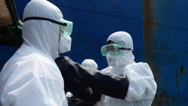 Жертвите на ебола вече са над 10 000