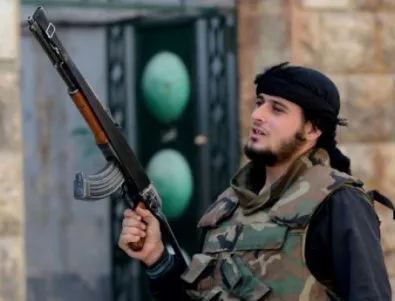 900 французи искат да се бият за джихада, други 700 вече го правят