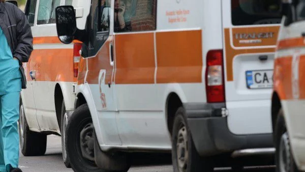 Бетонна плоча от подлез падна върху момиче в София