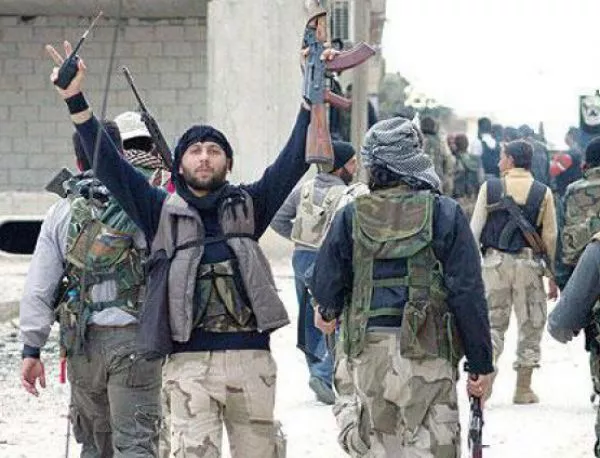 Двоен атентат на ИД в Ирак уби над 20 войници
