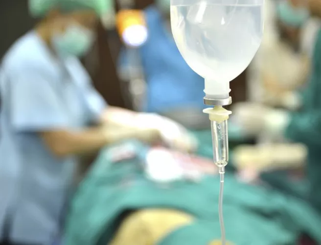Скандално - частна болница иска пари за разговор с анестезиолог преди операция 