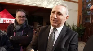 Камата заведе американци при патриарх Неофит, дари му фланелка с №8