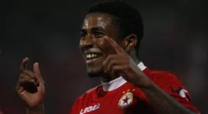 Платини притесни Любо Пенев