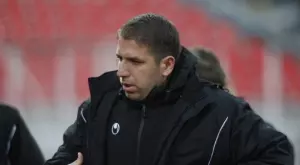 {{ otherArticle[0].article.title }}