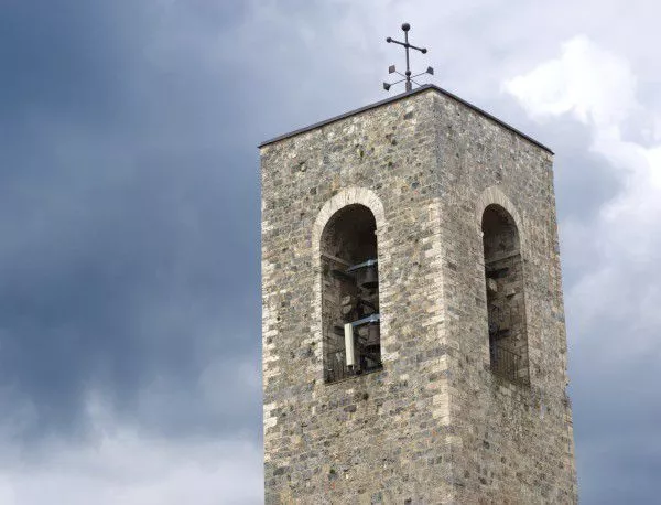 Сърбия: В Косово се рушат църкви и се подменя идентичност