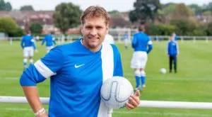 {{ otherArticle[0].article.title }}