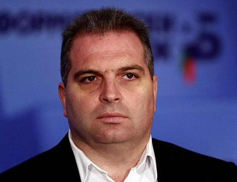 Уволняват служителя на БГТОЛ след скандала на „Дунав мост”, оповести Гроздан Караджов