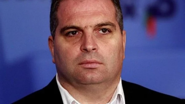 Не може с две промени в закона да узаконяваме мързела на чиновника