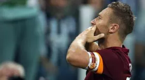 Жената на Тоти: Време е той да спре с футбола