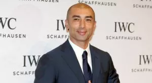 Астън Вила разкарва Ди Матео