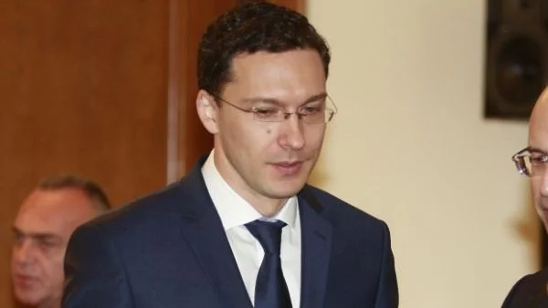 Даниел Митов: Измислица е да се говори за ядрено оръжие в България