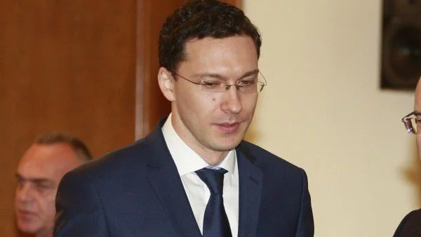 Не бива да се снишаваме по Тодор Живков