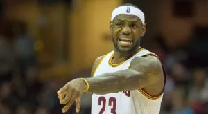 Кливланд наказа Бостън, Леброн с историческо постижение