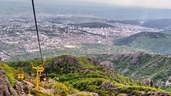 В Сливен бе създаден буквар със забележителности и културно-исторически обекти в региона