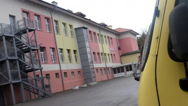 Майката на Ана-Мария: В 4-то помощно има възрастен, който върши гадости