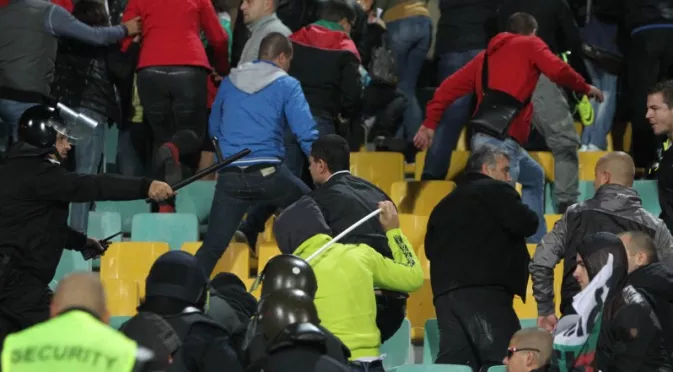 УЕФА реже главата на БФС заради размириците на мача с Хърватия 