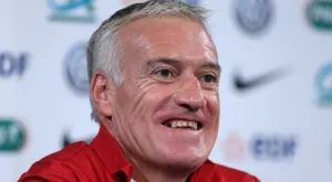 Дидие Дешан критикува Погба