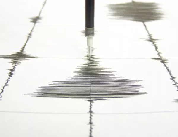Земетресение от 5,6 по Рихтер в Тихия океан 