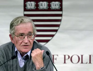 Ноам Чомски предрича, че администрацията на Тръмп ще предизвика нова финансова криза