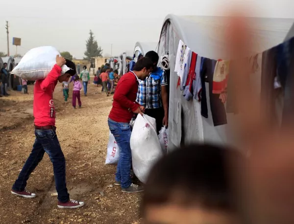 Турция иска буферна зона със Сирия заради бежанците