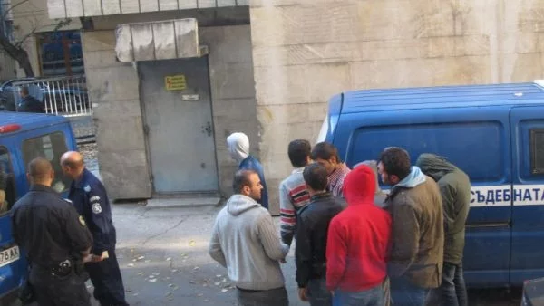 Масови арести в операция за незаконни имигранти на МВР