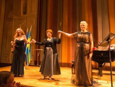 Най-престижната концертна зала в Стокхолм аплодира с продължително скандиране български музиканти