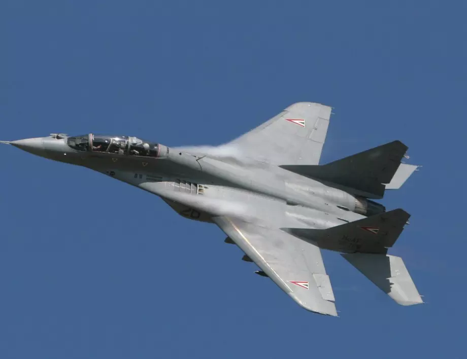 Продължава издирването на черната кутия на пардналия МиГ-29