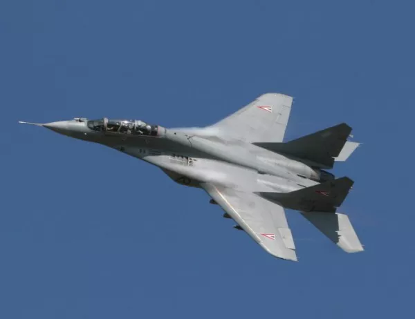 Беларус подари на Сърбия четири МиГ-29