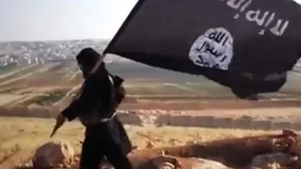 "Ислямска държава" разпъна на кръст човек