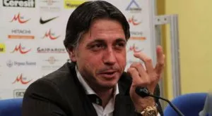 Тонев на среща за Висшата лига, феновете го пращат със заръка