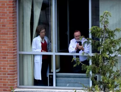 СЗО потвърди: Испанската медицинска сестра вече е излекувана от ебола