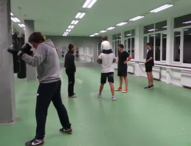 Нова спортна зала за тренировки по бокс и кик бокс отвори врати в Пловдив