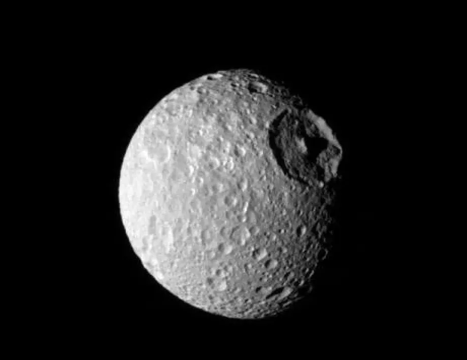 Уилям Хершел открива Мимас – естествен спътник на Сатурн