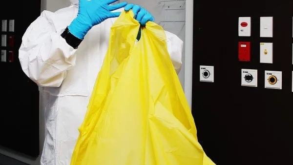 ЕС засилва помощта си в борбата срещу ебола