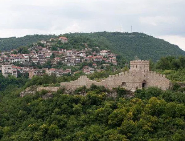 Крепостта "Трапезица" ще отвори врати за туристи следващата година
