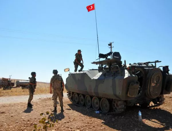 Турция ще обучава 15 000 умерени сирийски бунтовници