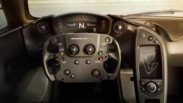 McLaren разкри интериора на извънземния P1 GTR