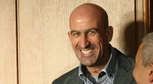 {{ otherArticle[0].article.title }}