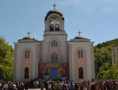 Само 92 български храма имат шанс за европейско финансиране
