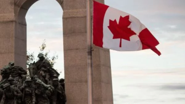 Външният министър на Канада напуска поста