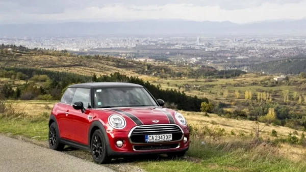 MINI Cooper: Политически коректен (тест-драйв)