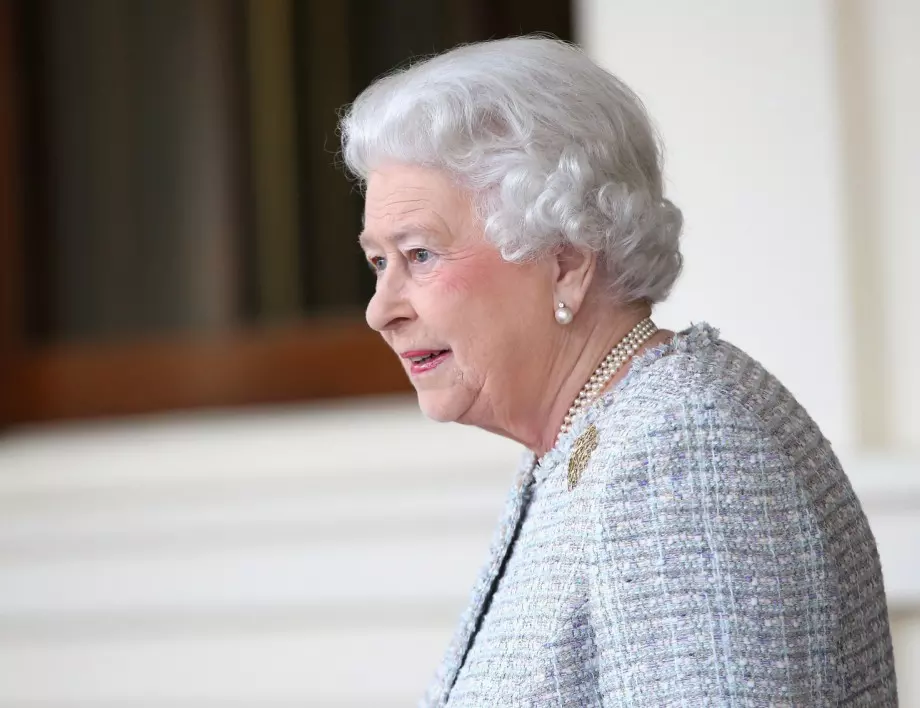 Кралица Елизабет II  сравни коронавируса с чумата